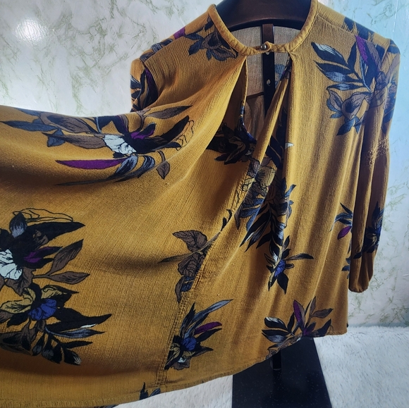 Free People Beautiful Rayon Top - Picture 5 of 10